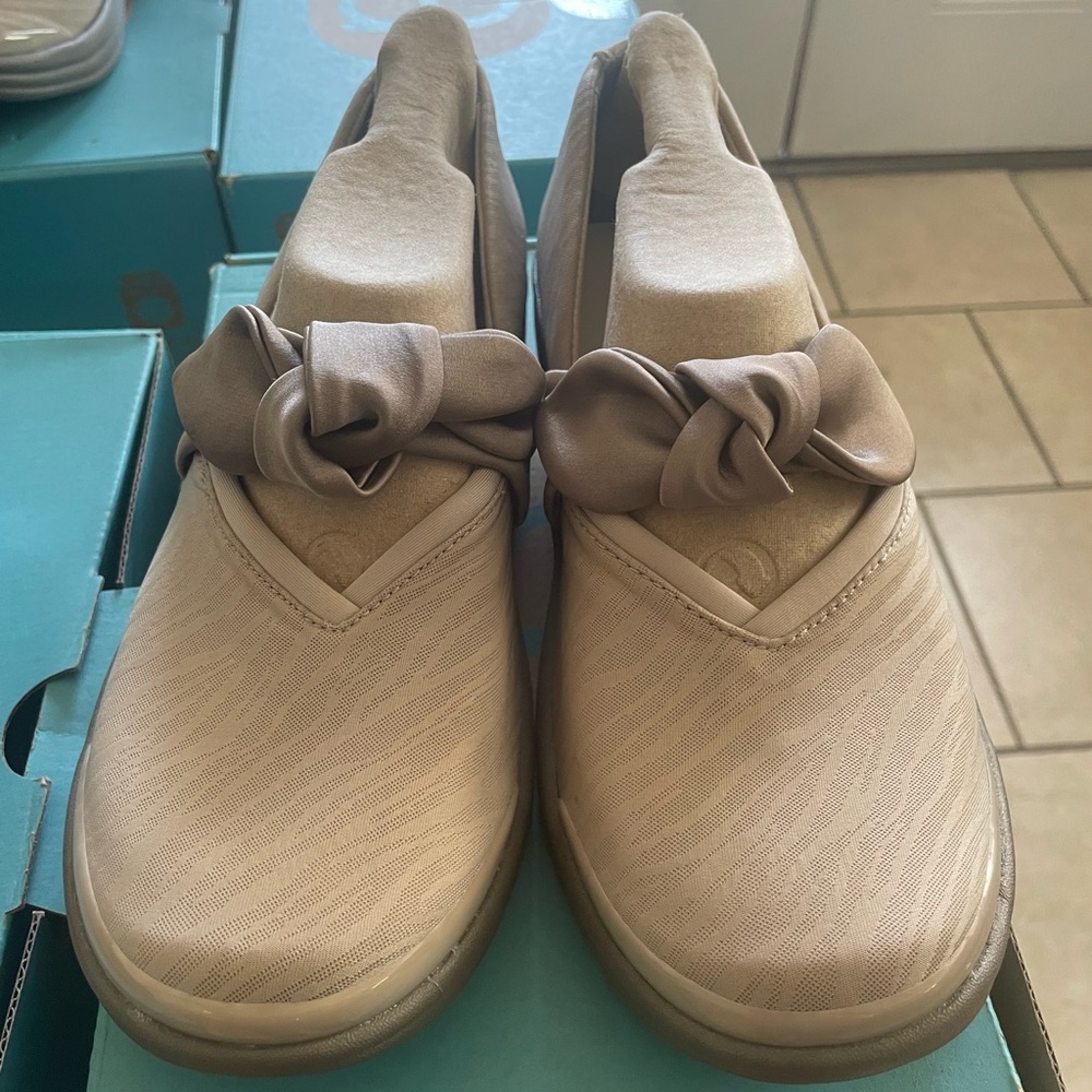 Bzees playful washable slip-ons